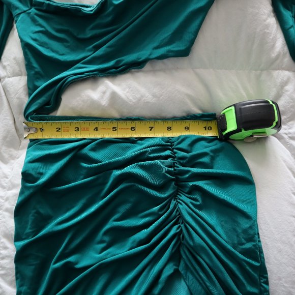 Hot Miami Styles Dress - Picture 3 of 9